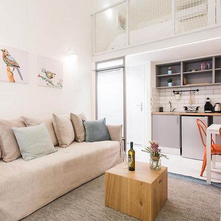 Relax In This Funky Loft Next To Metro! Atene Esterno foto